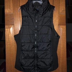 [AMERICAN EAGLE] Black Vest